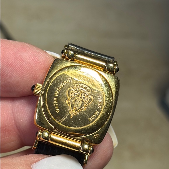 Gucci Vintage Classic Gold Leather Black Watch Full Inclusion ⭐️? main image 9